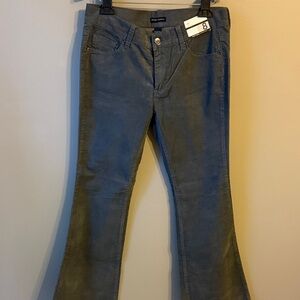 New York & Company Gray Cords. Flare leg, downtown rise. Size 8